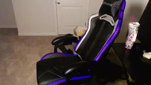 Snapshot of mikey_yy chatting on 12/10/24, 06:54 Mikey Da Reaper online show from 12/10/24, 06:54