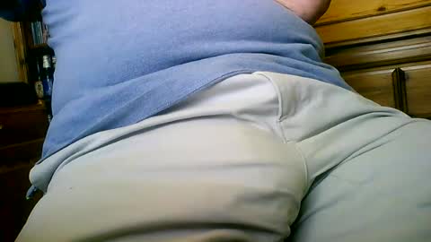 Snapshot of mikeybed chatting on 07/07/26, 11:47 mikeybed online show from 07/07/26, 11:47
