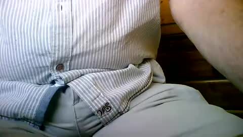Snapshot of mikeybed chatting on 07/29/26, 03:32 mikeybed online show from 07/29/26, 03:32
