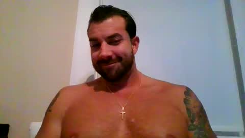 Snapshot of mikeydiesel55 chatting on 10/17/25, 01:42 mikeydiesel55 online show from 10/17/25, 01:42