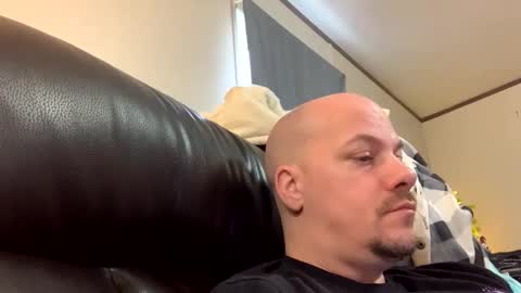 Snapshot of mikeylikesit2222 chatting on 12/25/24, 08:50 mikeylikesit2222 online show from 12/25/24, 08:50