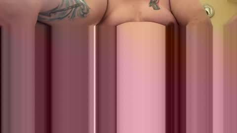 Snapshot of mikeylikesit2222 chatting on 03/11/25, 10:51 mikeylikesit2222 online show from 03/11/25, 10:51