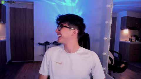 VIOLETAMIKE online show from 02/11/26, 09:58