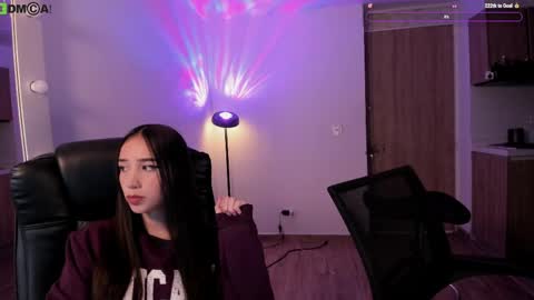 VIOLETAMIKE online show from 05/24/26, 08:30
