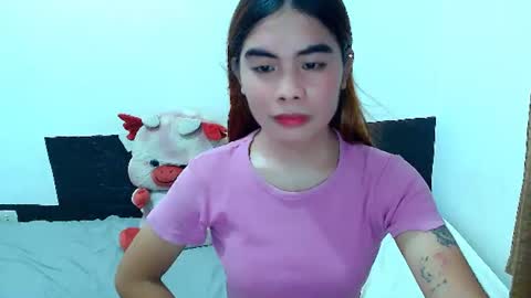 Snapshot of mikhaylaanderson chatting on 07/05/26, 04:19 Mikhayla online show from 07/05/26, 04:19