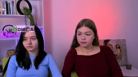 miki_ti online show from 10/17/25, 08:39