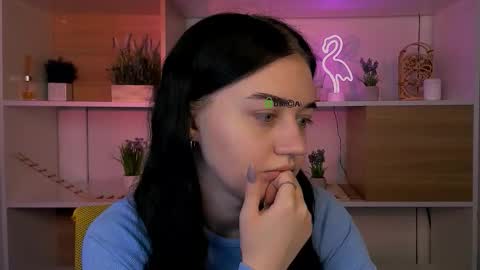 miki_ti online show from 12/15/25, 06:06