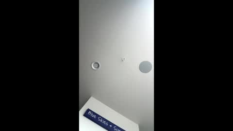 Snapshot of mikkah7 chatting on 09/10/25, 09:15 Mikkah online show from 09/10/25, 09:15