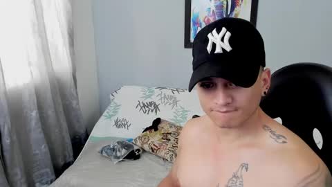 Snapshot of mikke_love chatting on 02/19/25, 03:16 MIKKE online show from 02/19/25, 03:16