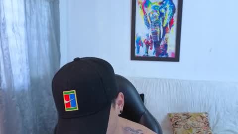 MIKKE online show from 11/30/25, 01:26