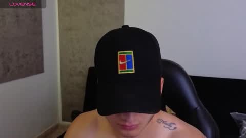 MIKKE online show from 03/13/26, 02:45