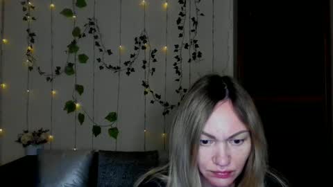 Adalina online show from 12/23/25, 07:17