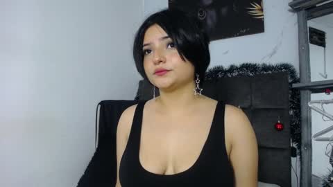 Snapshot of mikoto_urab chatting on 01/05/25, 03:32 Mikoto Urb online show from 01/05/25, 03:32