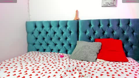 Snapshot of mikoto_urab chatting on 01/27/25, 03:15 Mikoto Urb online show from 01/27/25, 03:15