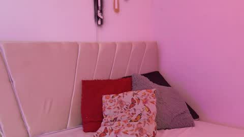 Snapshot of mikoto_urab chatting on 10/26/25, 06:58 Mikoto Urb online show from 10/26/25, 06:58