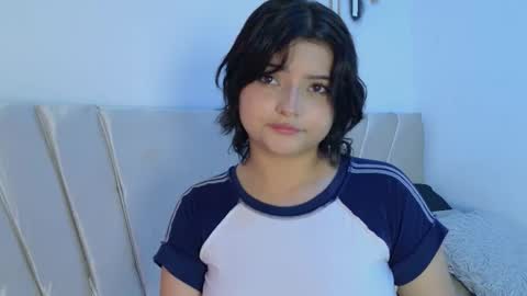 Snapshot of mikoto_urab chatting on 11/25/25, 07:47 Mikoto Urb online show from 11/25/25, 07:47