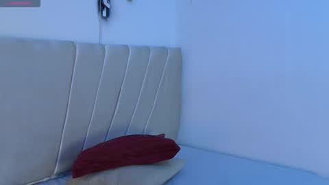 Snapshot of mikoto_urab chatting on 12/13/25, 10:48 Mikoto Urb online show from 12/13/25, 10:48