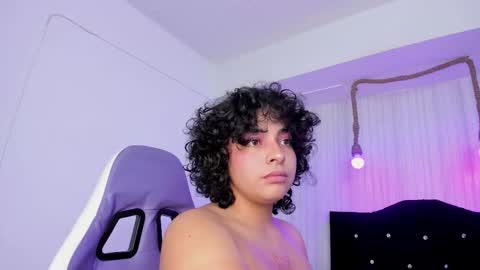 Snapshot of miku_katsuragi chatting on 01/18/26, 02:48 miku katsuragi online show from 01/18/26, 02:48