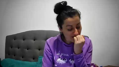 Mikyloveu online show from 01/16/26, 04:33