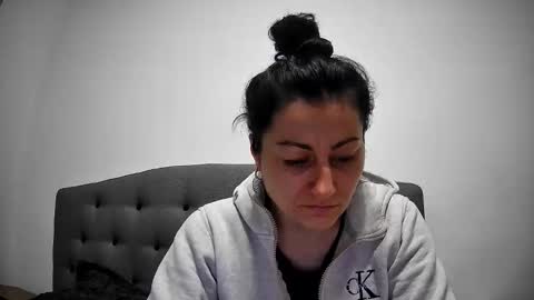 Mikyloveu online show from 02/23/26, 05:21