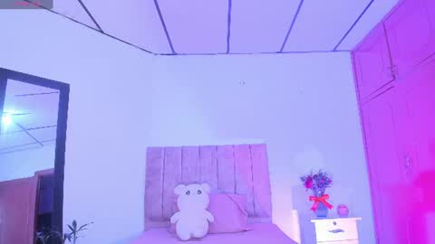 mila_1wood online show from 07/25/26, 12:53