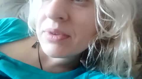 Snapshot of mila_420 chatting on 09/17/25, 10:39 Mila 420 online show from 09/17/25, 10:39