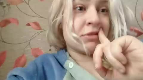 Snapshot of mila_420 chatting on 04/15/26, 08:43 Mila 420 online show from 04/15/26, 08:43
