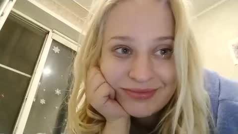 Snapshot of mila_420 chatting on 04/18/26, 07:07 Mila 420 online show from 04/18/26, 07:07