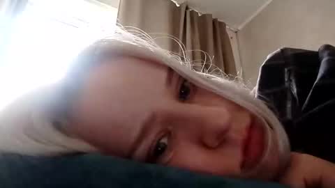 Snapshot of mila_420 chatting on 04/30/26, 11:27 Mila 420 online show from 04/30/26, 11:27