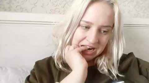 Snapshot of mila_420 chatting on 05/08/26, 10:31 Mila 420 online show from 05/08/26, 10:31