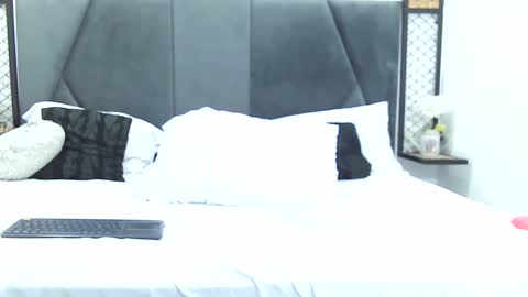 Snapshot of mila_adamss chatting on 02/09/25, 01:22 mila_adamss online show from 02/09/25, 01:22