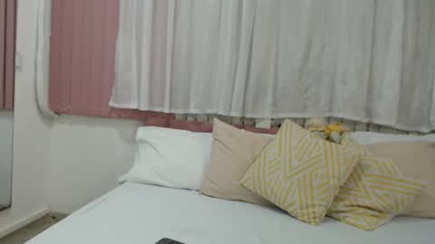mila_adamss online show from 01/18/26, 09:35