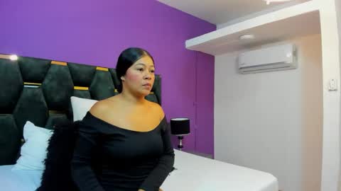 mila_adamss online show from 03/26/26, 10:10