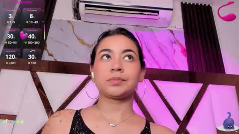 Snapshot of mila_clum chatting on 11/21/25, 06:50 Camila online show from 11/21/25, 06:50