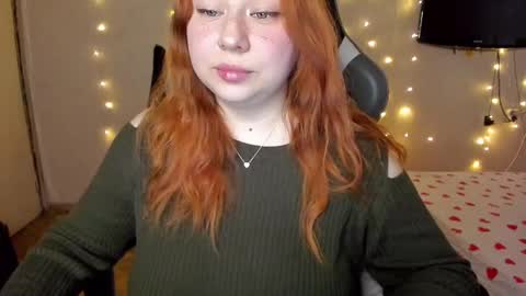 Snapshot of mila_foxxxy chatting on 03/07/25, 04:13 Mila shy sensual person online show from 03/07/25, 04:13