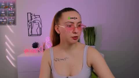 mila_glow online show from 09/17/25, 09:11