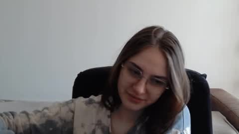 mila_keyy online show from 04/17/26, 06:16