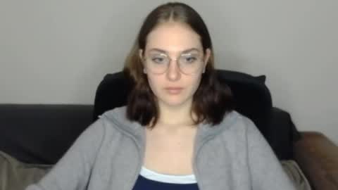 mila_keyy online show from 04/26/26, 08:06