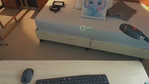 Milena  online show from 10/08/25, 11:08