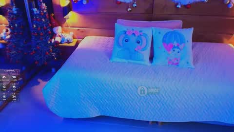 Milena  online show from 12/05/25, 11:08