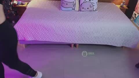 Milena  online show from 12/21/25, 10:55