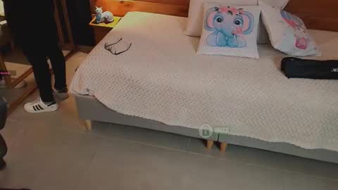 Milena  online show from 02/05/26, 11:26