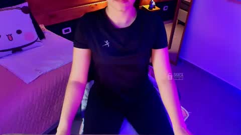 Snapshot of mila_kiitty chatting on 07/06/26, 11:29 Milena online show from 07/06/26, 11:29