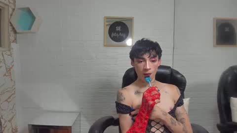 Snapshot of mila_leon chatting on 10/01/25, 03:12 Mila online show from 10/01/25, 03:12