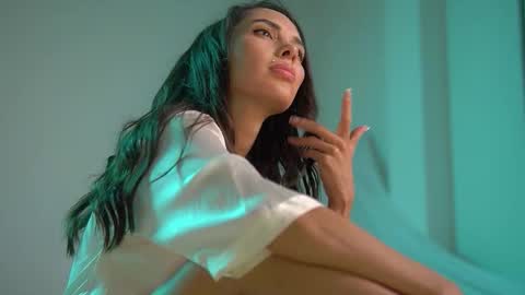 Snapshot of mila_may_ chatting on 10/26/25, 11:09 mila may online show from 10/26/25, 11:09