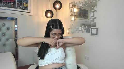 mila_quin online show from 05/31/26, 12:12