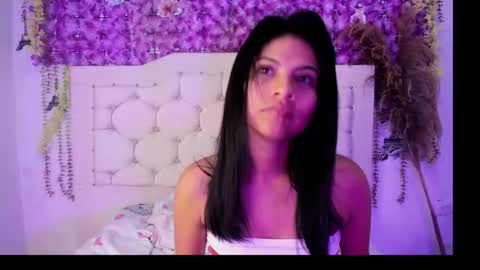 laura online show from 02/02/26, 04:00