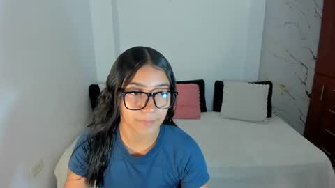 Snapshot of mila_rose1 chatting on 07/27/26, 03:35 martina online show from 07/27/26, 03:35