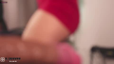 M I L A  online show from 09/19/25, 01:01