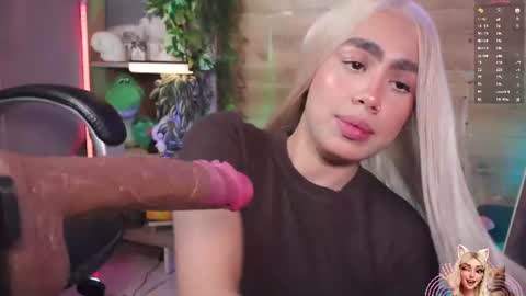 M I L A  online show from 07/15/26, 11:15